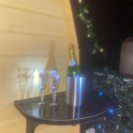 Arch Pod & Hot Tub Apartment Carndonagh Exterior photo