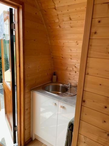 Arch Pod & Hot Tub Apartment Carndonagh Exterior photo