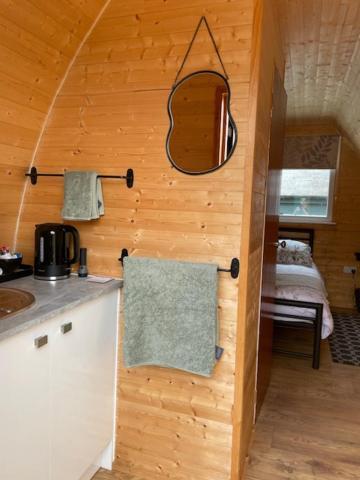 Arch Pod & Hot Tub Apartment Carndonagh Exterior photo